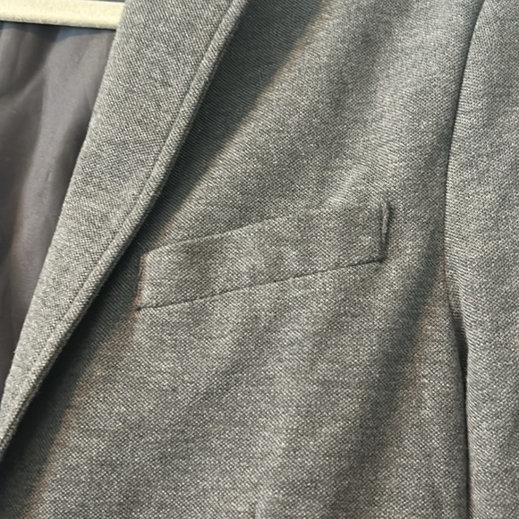 Blazer - Picture 3 of 7